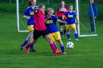 Bild 224 - B-Juniorinnen TSV Gnutz o.W. - SV Wahlstedt : Ergebnis: 1:1